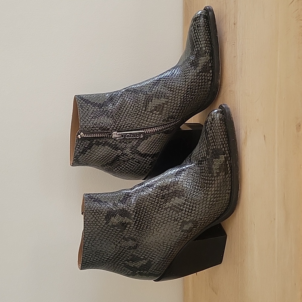 Chloe green black booties